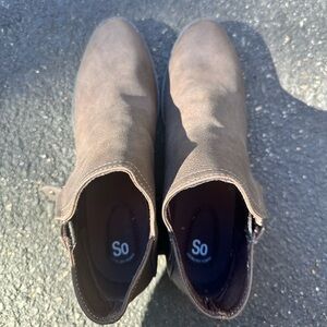 SO Women's Dark Brown Ankle Booties